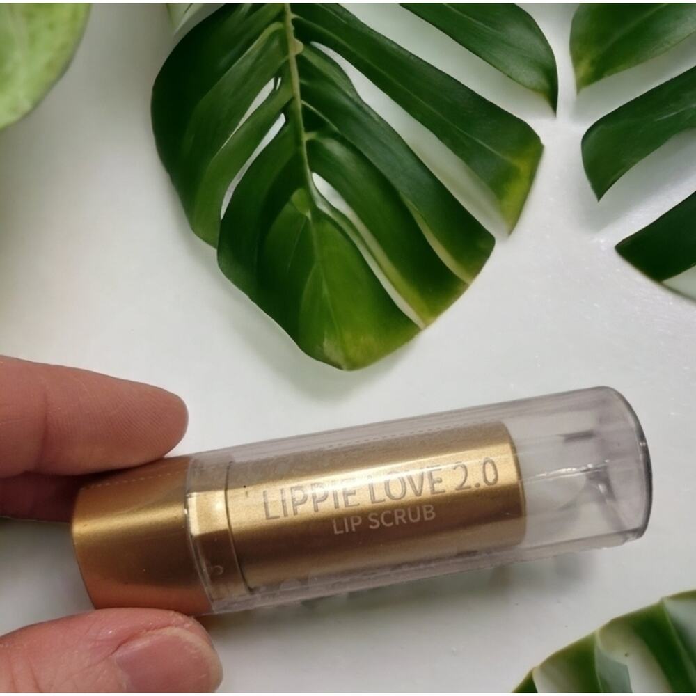 Manna Kadar Beauty Lippie Love 2.0 Lip Scrub NEW